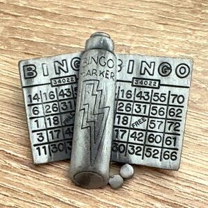 AJC Vintage Bingo Pin Brooch Cards Marker Pewter Tone NOS 1980s